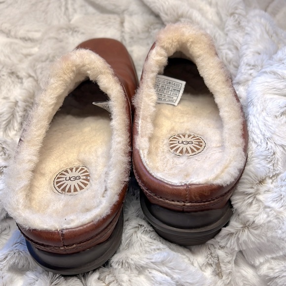 UGG Brown leather clog mule slip on size 6 great condition! - Picture 5 of 5